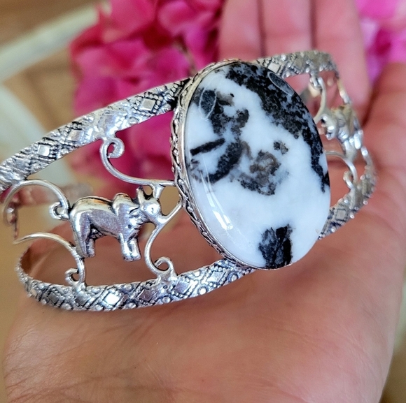 🖤 White Buffalo Turquoise Gemstone Boho Cuff Sterling Silver Bracelet - Picture 3 of 5